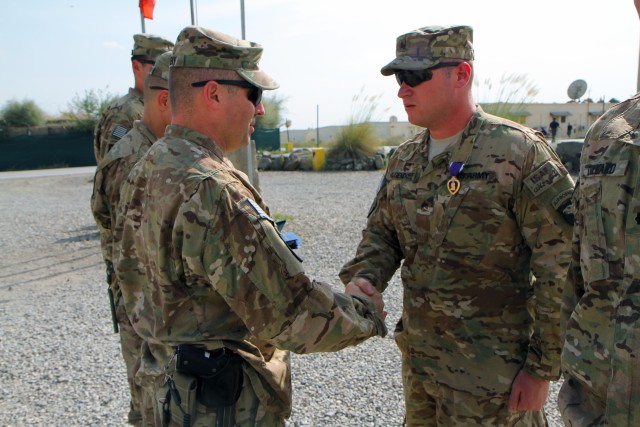 Currahee special troops receive awards