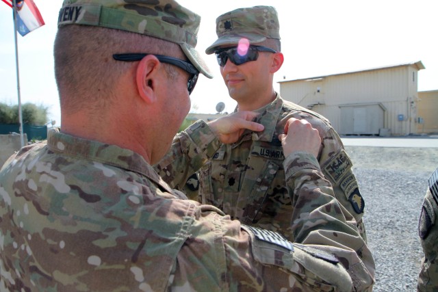 Currahee special troops receive awards
