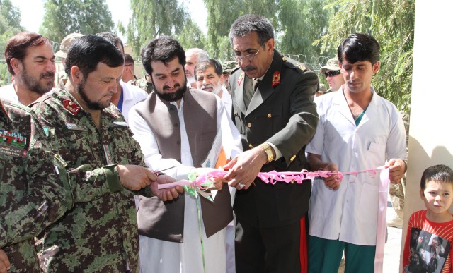 Afghans take lead with local hospital