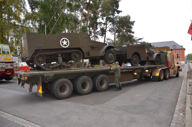 Historic military vehicles leave Bamberg