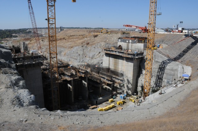 Construction continues on the Folsom Dam auxiliary spillway control structure in Folsom, Calif.