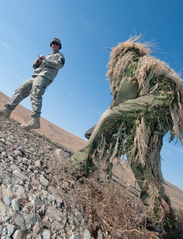 US and Japanese snipers train together to be the best