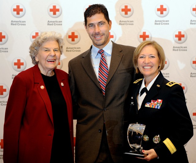Horoho Receives Red Cross Humanitarian Award