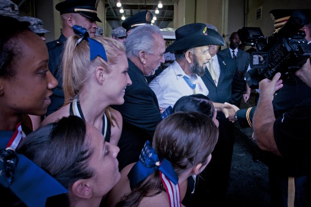 West Point players, Rabble Rousers meet Medal of Honor recipient