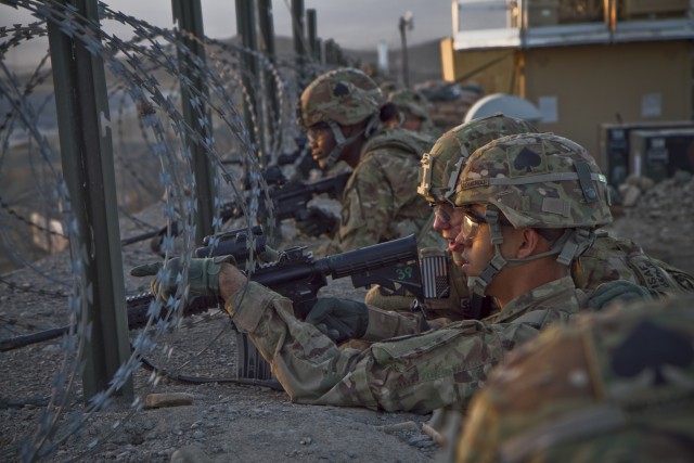 Currahees pull security at FOB Lightning