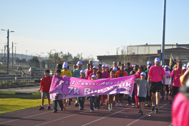 Humphreys community turns out for Breast Cancer Awareness