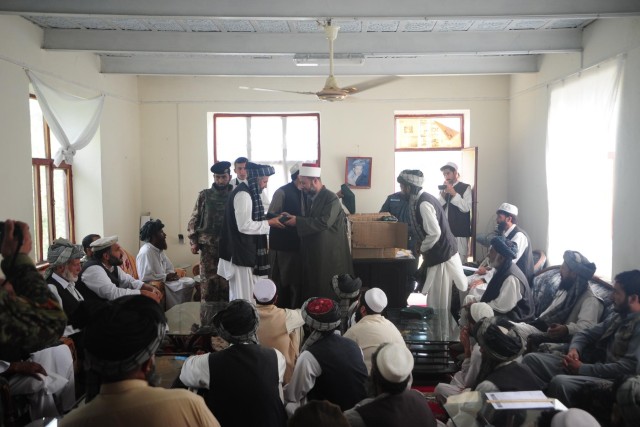 Jordanian Engagement Team meets local elders and Afghan Uniform Police