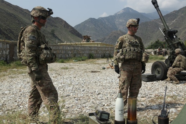 Field artillery supports the fight to Chapa Dara