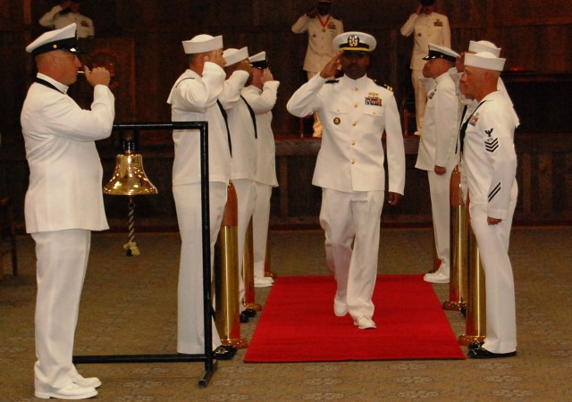 Navy Det welcomes new commander
