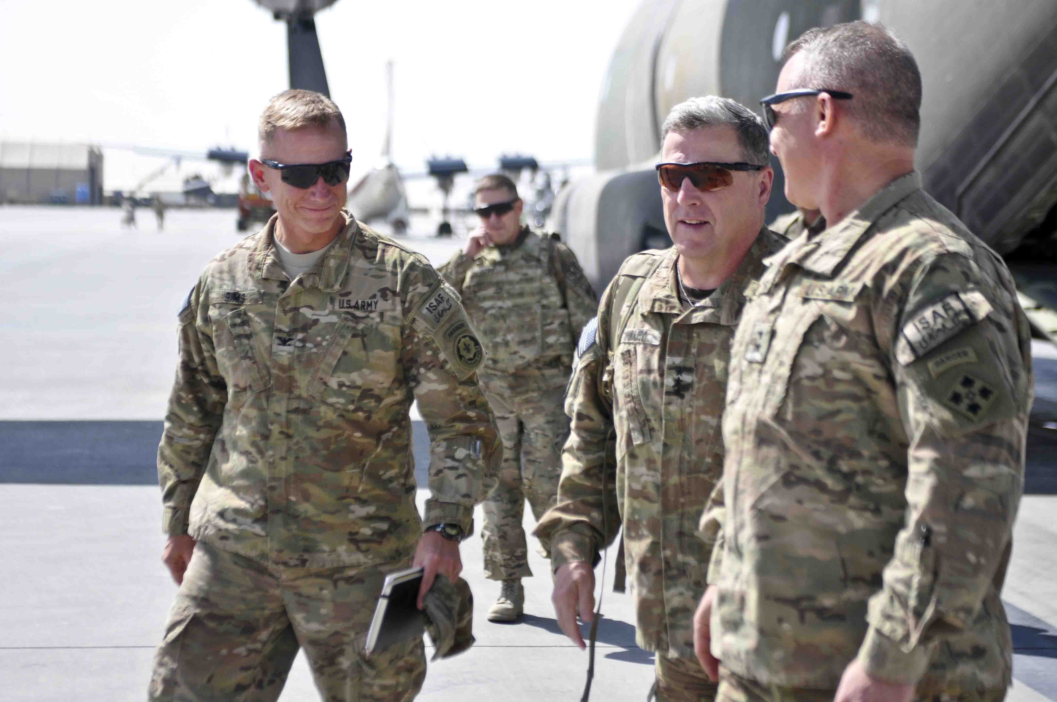 IJC commander visits Dragoon Troopers in Afghanistan | Article | The ...