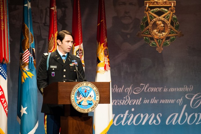 Medal of Honor Recipient CPT William D. Swenson Inducted into Hall of Heroes