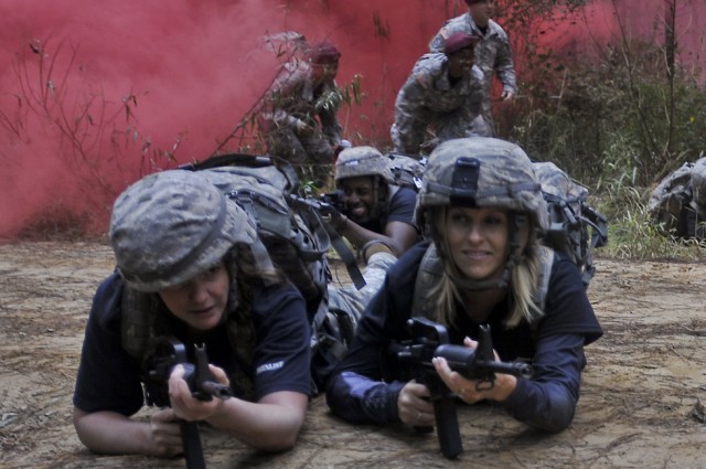 Golden Griffin's GI Spouse Day brings together Paratroopers and Families