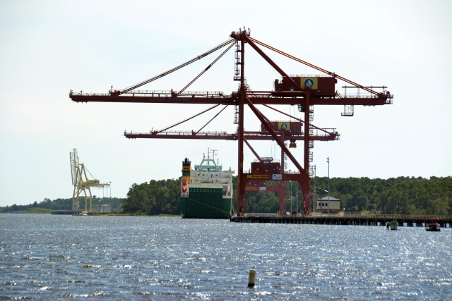 New Ship-to-Shore Cranes at MOTSU