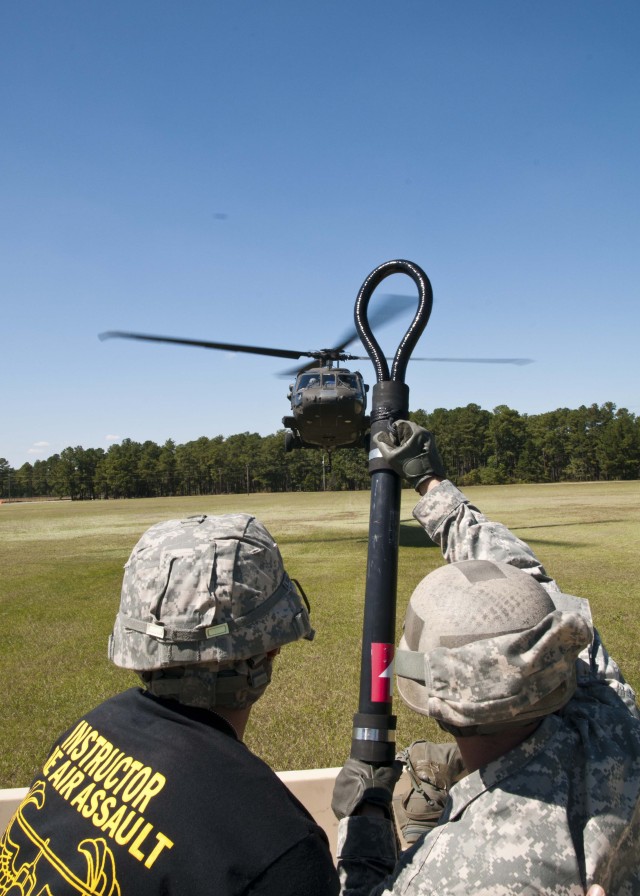 Fort Bragg graduates first air assault school class | Article | The ...