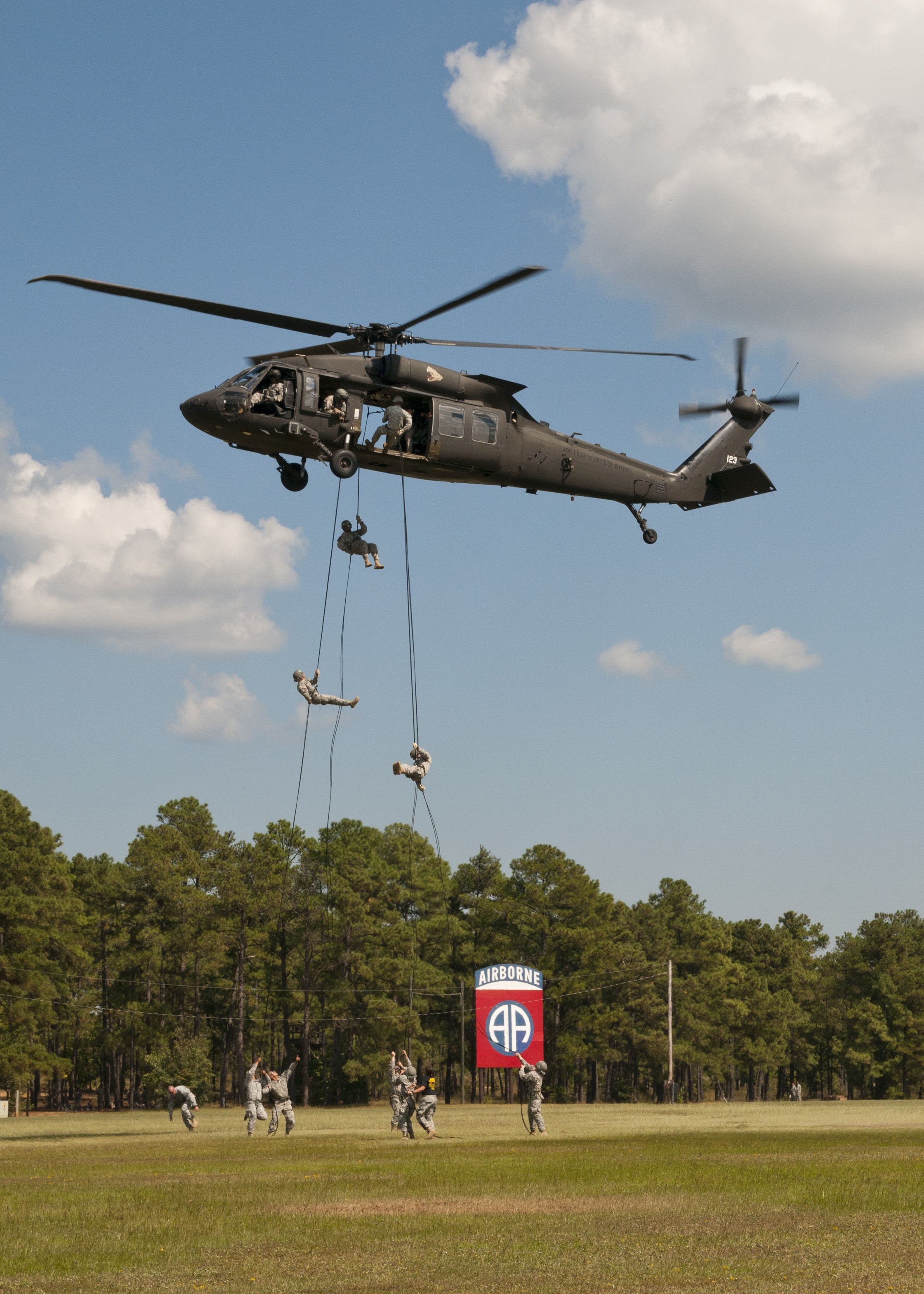 Fort Bragg graduates first air assault school class Article The