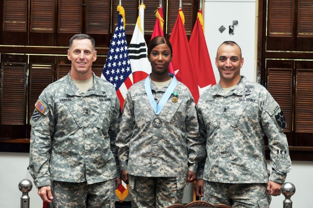 2ID Command Team support newest SAMC inductees