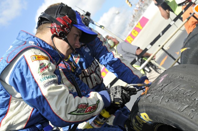 National Guard soldiers treated to seats at NASCAR's infamous 'Monster Mile'