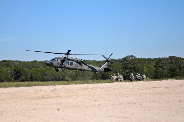 1-12th Cav conducts air assault training