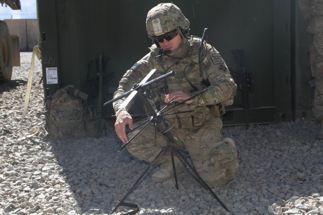 Delaware Guardsman provides battlefield communication