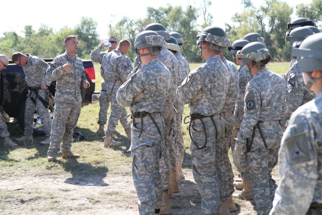 1st Air Cav crew chiefs: Turning wrenches to keep aircraft spinning