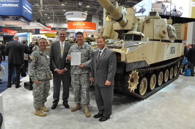 Army and industry team at AUSA Annual Meeting