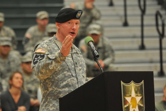 'Raider' Brigade changes command for last time