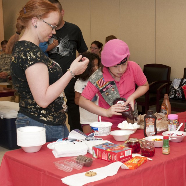 AUSA honors 82nd CAB family for volunteerism