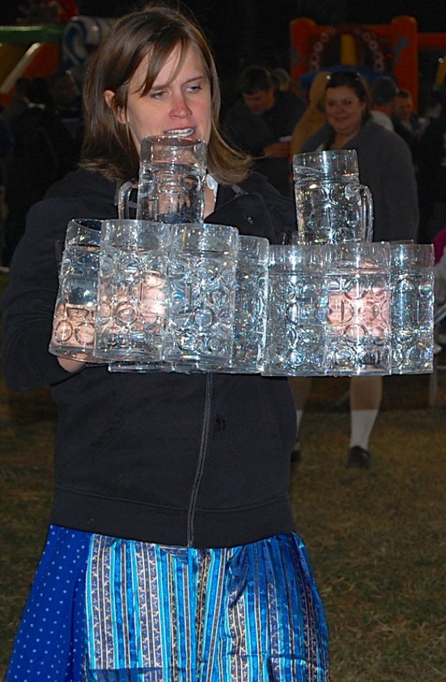 Aaron Tippin concert headlines Humphreys Oktoberfest 2013