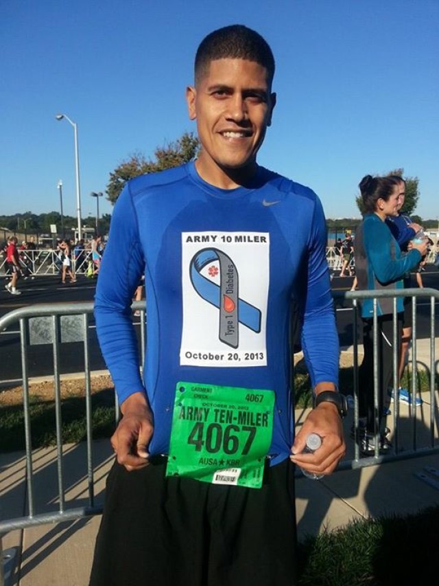 Running for a Cause -- Old Guard Soldier runs Army Ten Miler in honor of cousins