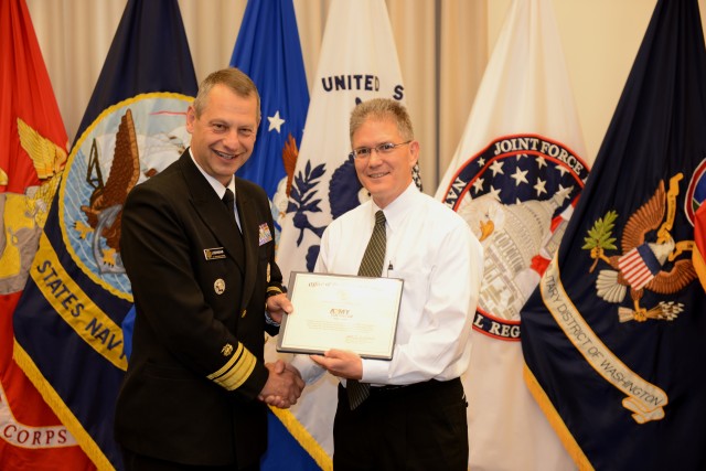 Army Ten-Miler team recognized