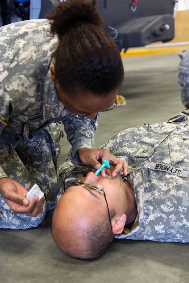 Black Hawk crew chiefs receive first hand first aid training