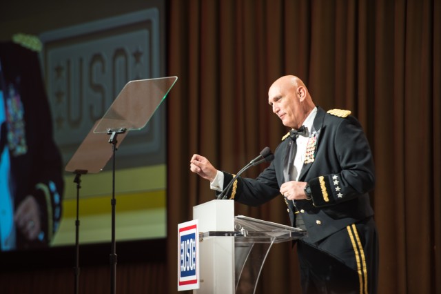 2013 USO Gala 