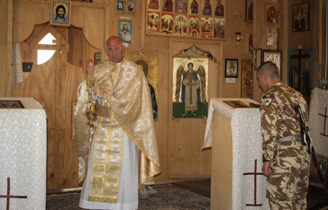 Chaplain makes trip for Romanian soldiers
