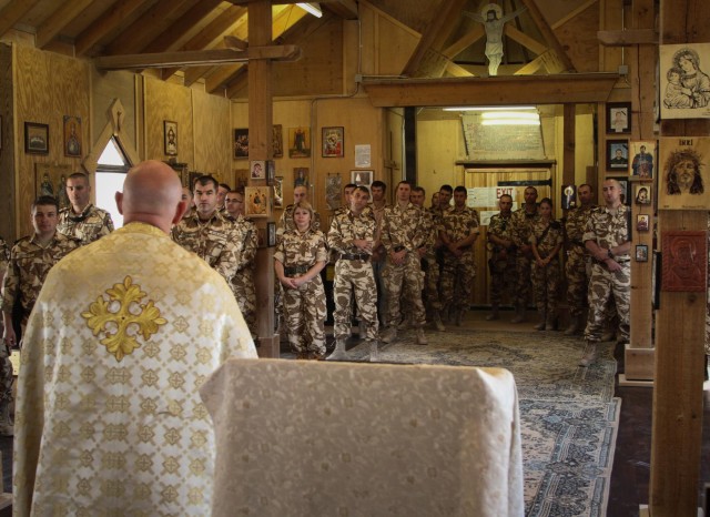 Chaplain makes trip for Romanian soldiers