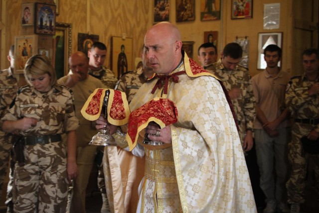 Chaplain makes trip for Romanian soldiers
