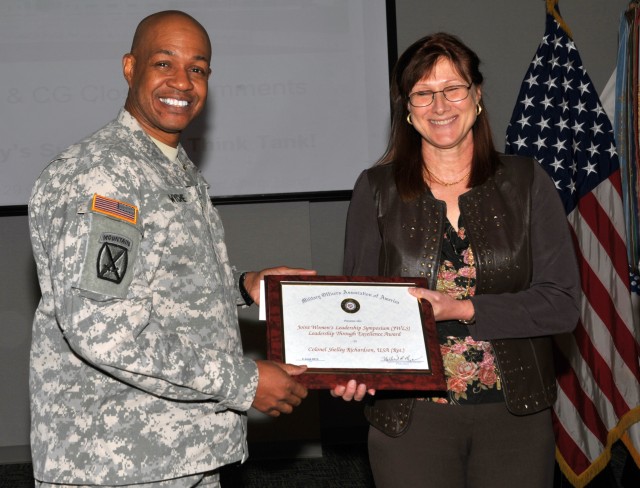 CASCOM civilian receives leadership through excellence award