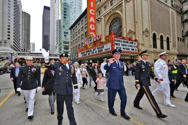 Senior leaders march in the Chicago Memorial Day parade