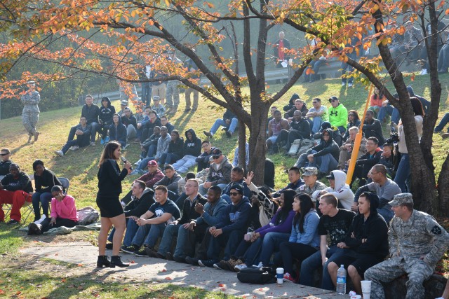 210th Fires Bde educates Soldiers about SHARP