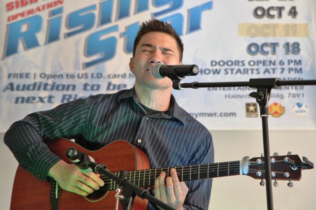 Signal officer wins Rising Star contest