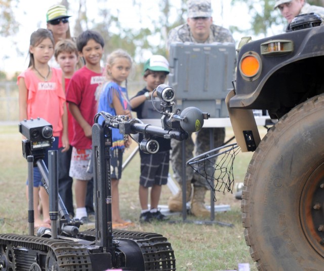 Sunset Beach Elementary students SURF to 303rd EOD Bn.