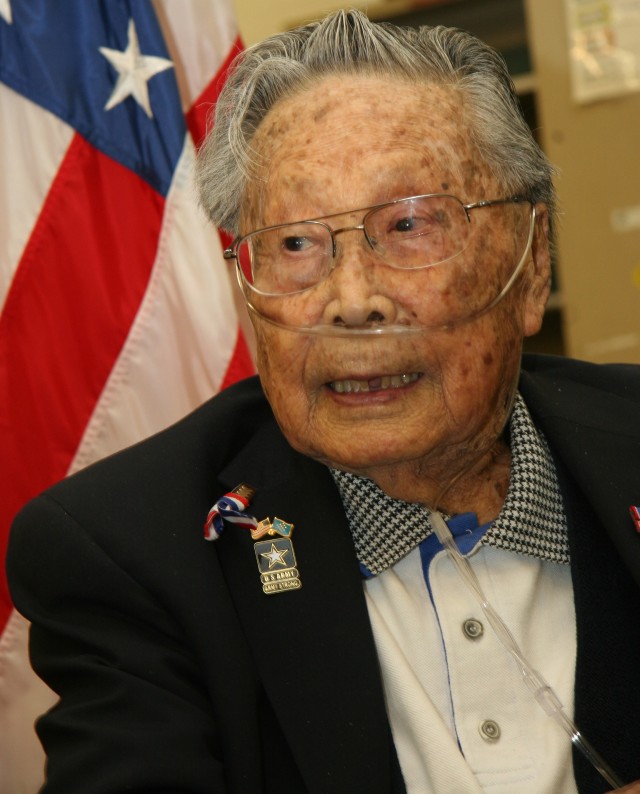 WWII Medal of Honor recipient 'shooting for 100'