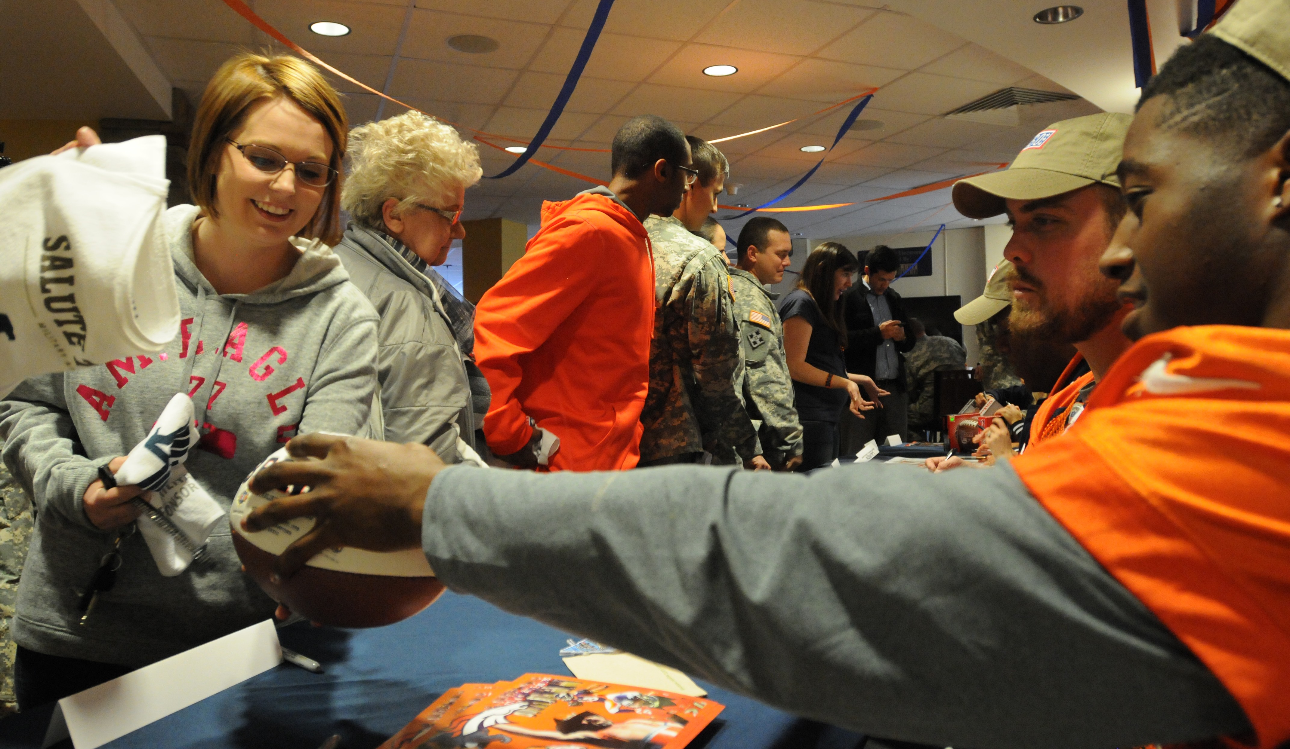 Broncos caravan