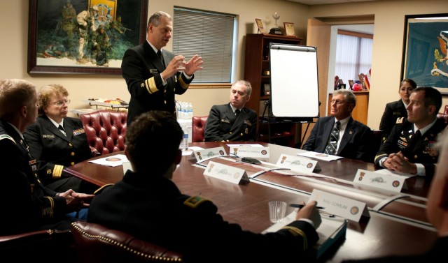 U.S. surgeon general visits Lewis-McChord