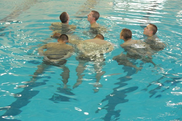 Divers start careers on post