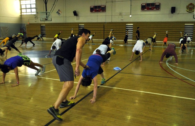 Fitness guru trains 'Yongsan Strong'