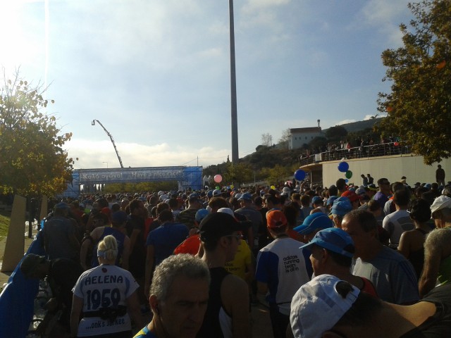 MNBG-E soldiers run the Athens Classic Marathon