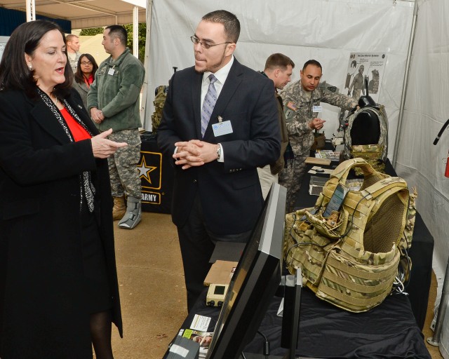 RDECOM demonstrates advances in Army power, energy at Pentagon