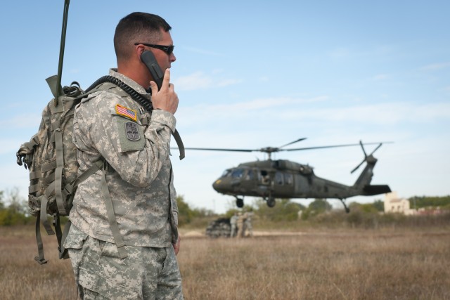 Air Assault School instructor calls in the Blackhawks