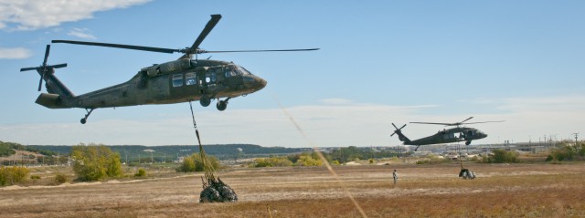 227th Aviation Regiment Blackhawks conduct sling load testing on Fort Hood