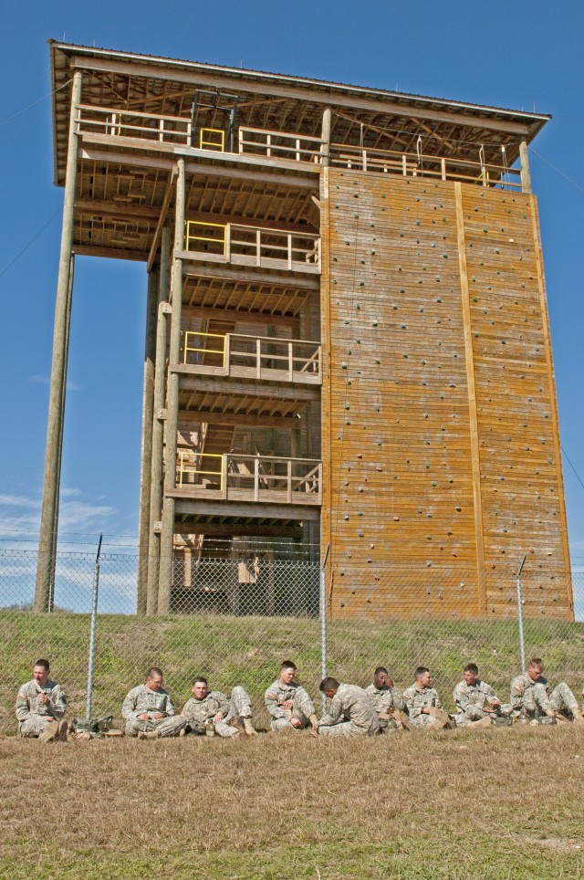 Fort Hood Air Assault School lunch break